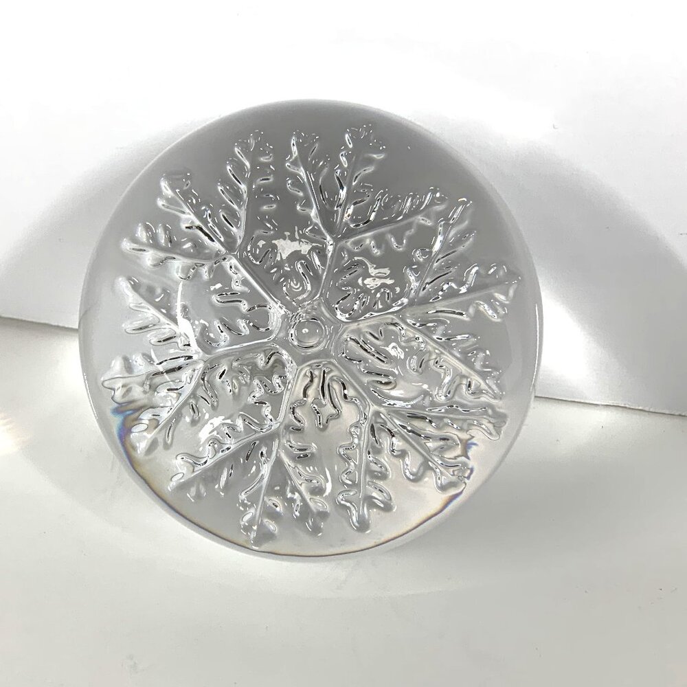 Paperweight Crystal, Dome Snowflake, 24% Lead Crystal, Made in Cristal France